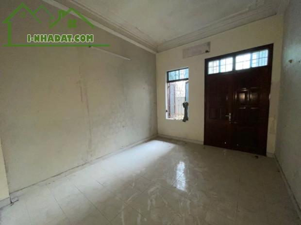 SIÊU RẺ - NHỈNH 7 TỶ - NHÀ DÂN XÂY – NGUYỄN SƠN 60M2 - NGÕ THÔNG - RẤT GẦN Ô TÔ - 1