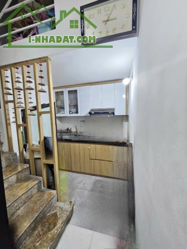 Bán gấp nhà 23m Giáp Bát, Hoàng Mai, 4 tầng ,3 ngủ, gần ô tô. Ở Luôn. Gis 4.7 tỷ