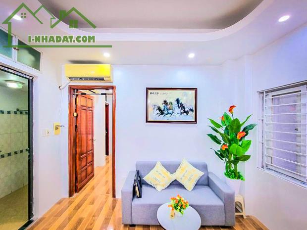 Chỉ hơn 4 tỷ, nhà quận Hoàng Mai 31m2, 4T đầy đủ công năng mấy bước chân ra mặt phố, có sổ - 2