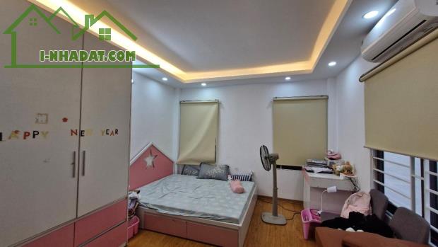 Duy nhất! Nhà phố Phúc Lợi 2 mặt thoáng - 35m2 - 5 tầng - Mt 5m - 3 ngủ - Ô tô đỗ cổng - 2