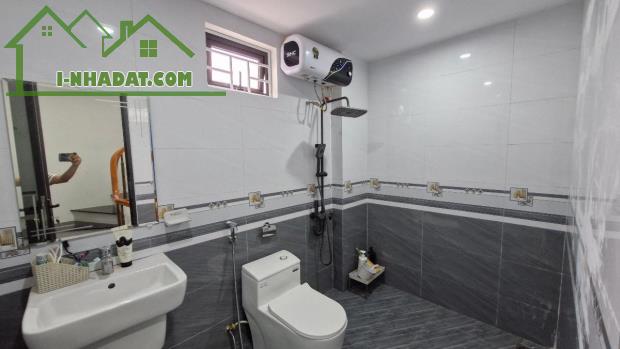 Duy nhất! Nhà phố Phúc Lợi 2 mặt thoáng - 35m2 - 5 tầng - Mt 5m - 3 ngủ - Ô tô đỗ cổng - 1