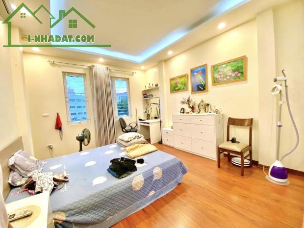 Bán nhà Cầu Giấy Nguyễn Khánh Toàn lô góc ô tô tránh nhỉnh 13 tỷ - 4