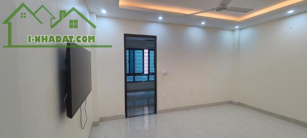 Chuẩn 100%, Nguyễn Ngọc Vũ nhà hiện đại, Ở Sướng, ô chờ TM, 51m 5 tầng 5mt giá chỉ 11.6tỷ - 2