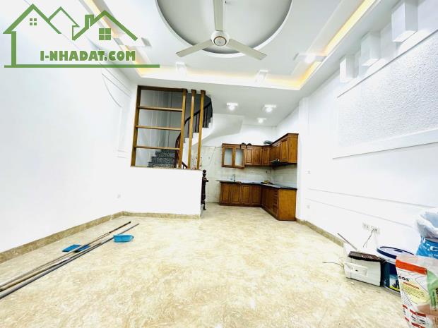 " SIÊU HIẾM, NGÕ 38 XUÂN LA, TÂY HỒ 40M, 5T, MT 4.5M,  7.8 TỶ,  SÁT Ô TÔ,