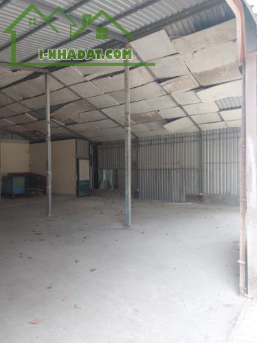 Gấp bán nhà Thủ Đức, dt đất 1200m2, giá 65 tỷ, gần Mt Nguyễn Duy Trinh, Q.2(cũ). - 2