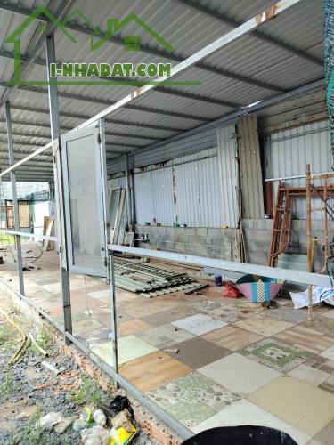 Cho thuê đất 655m2 có sẵn nhà đã xây rào chắn xung quanh chắc chắn - 3