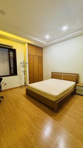 Bán nhà phố vip đường Nguyễn Chí Thanh, phân lô, ô tô chạy vòng quanh, 5 tầng, 68m2