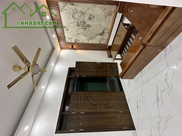 NHÀ PHỐ HÀM NGHI- 40MX5T- MT5M- Ô TÔ ĐỔ CỔNG- NGÕ RỘNG DÂN XÂY-  3 THOÁNG- NỘI THẤT vip - 1