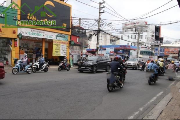 Gấp bán nhà Thủ Đức, phố thời trang, Mt Võ Văn Ngân, dt 240m2 chỉ 34 tỷ. - 4