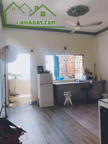Gấp bán nhà Thủ Đức, phố thời trang, Mt Võ Văn Ngân, dt 240m2 chỉ 34 tỷ.