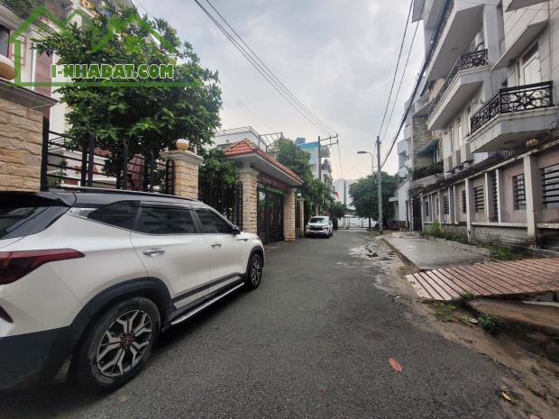 NHÀ CŨ TIỆN XÂY MỚI, KHU VỰC XÂY CAO TẦNG, ĐƯỜNG NHỰA 8M, 186M2,NGANG 5.6M, NỞ HẬU TÀI LỘC - 3