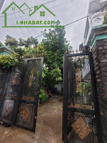 NHÀ CŨ TIỆN XÂY MỚI, KHU VỰC XÂY CAO TẦNG, ĐƯỜNG NHỰA 8M, 186M2,NGANG 5.6M, NỞ HẬU TÀI LỘC - 1