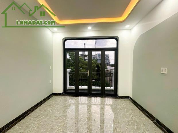 Bán nhà SH ở ngay, Linh Đông, 2T, 56m2, XH vào tận cửa, cách MT 30m, 4xxx Tỷ - 2