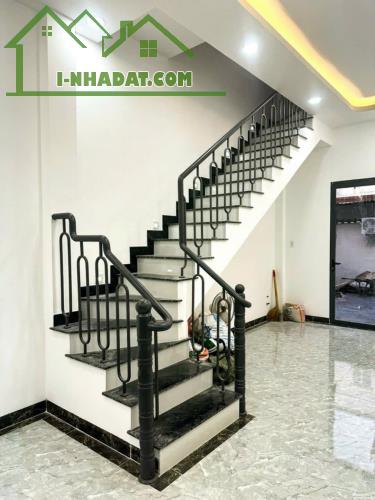 Bán nhà SH ở ngay, Linh Đông, 2T, 56m2, XH vào tận cửa, cách MT 30m, 4xxx Tỷ