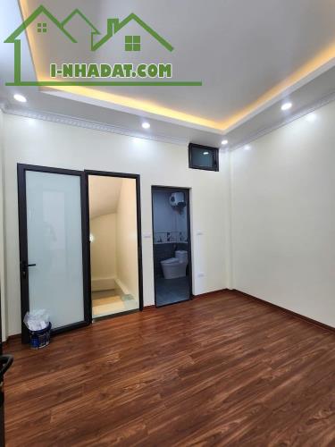 Nhà đẹp 4 tầng gần hồ - Trung tâm Ba Đình -25M2 - Cách phố 80M - Ngõ thông - 1