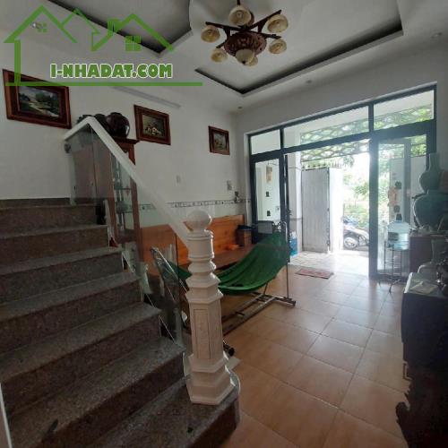 Bán nhà nở hậu đường nguyễn văn quá quận 12 72m2 2 tầng giá chỉ 4 tỷ 2 TL - 3