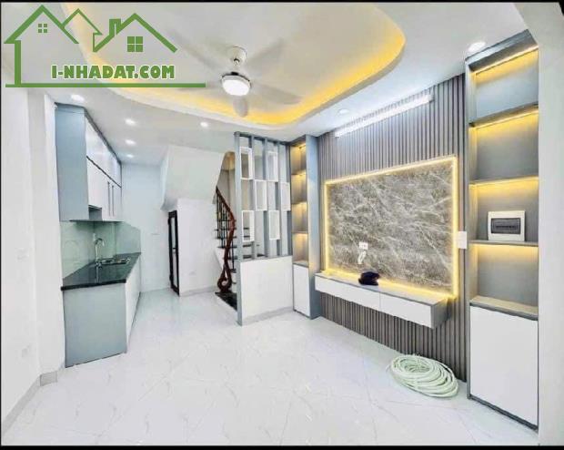 Ba gác đỗ cửa - ngõ thông tứ tung - Ôtô tránh 50M - nhà chủ tự xây mới kính koong. Bạch Đằ - 1