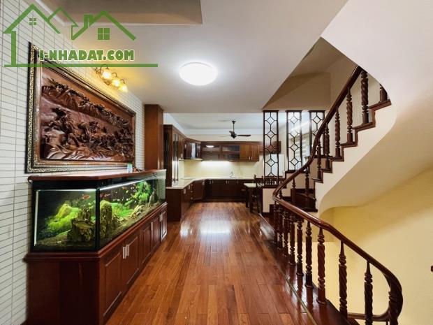 NGUYÊN CĂN NGUYỄN ĐÌNH THI, 50M², 5 TẦNG, 16.5 TRIỆU/THÁNG – SÁT HỒ TÂY - 1