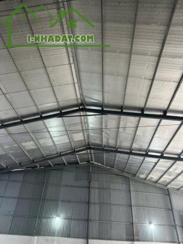 CHO THUÊ MẶT BẰNG NHÀ XƯỞNG 400M2 TẠI ĐAN PHƯỢNG giá 20 triệu - 2