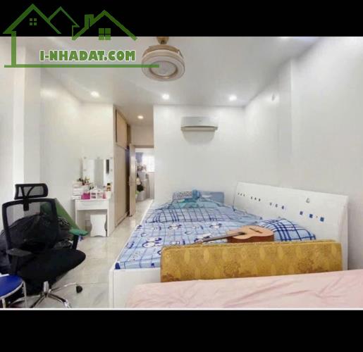 Gấp bán nhà Nguyễn Tiểu La, quận 10, 4 tầng, 51m2,gần mặt tiền, hẻm xe hơi,Ở/VPCTy, 9.x TỶ - 1