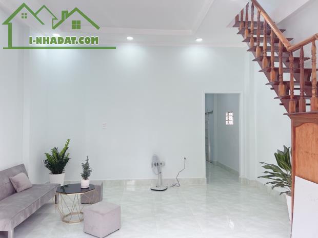 Bán nhà Hoàng Diệu 2 Linh Chiểu Thủ Đức, ngang 5m, 61m2, sát bên ĐH SPKT, giá chỉ 4.1 tỷ - 1