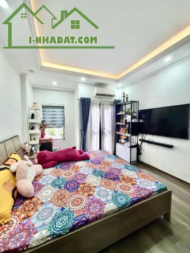 Cấn Bán Nhà Bồ Đề 50m2-chỉ hơn 7 tỷ-6 tầng-5 Ngủ-DÂN XÂY-FULL NỘI THẤT-NGÕ THÔNG-2 THOÁNG - 2