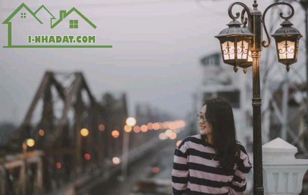 Chủ CẦN BÁN NHÀ GẤP –  Ngọc Thụy - Long Biên, cách cầu Long Biên 150m Sổ đỏ để trong ngân - 1