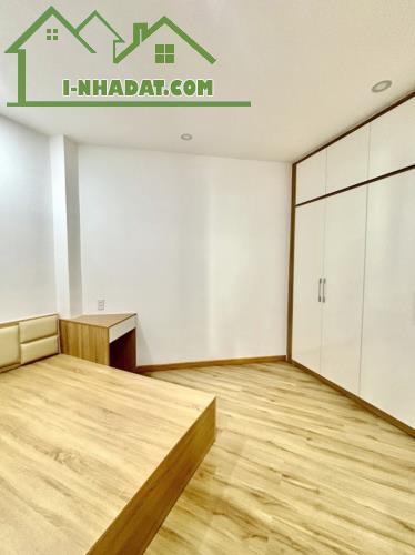 Nhà Trung Tâm P7, 60m2 4 Lầu BTCT, 5 Phòng Ngủ Chỉ Hơn 6 Tỷ, Nguyễn Văn Nghi - 2