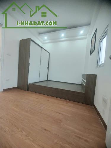 Bán căn hộ 50m2 phố Hoàng Ngân, 2 ngủ, full đồ , 1 tỷ 650 - 2