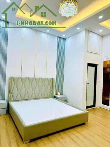 NGUYÊN CĂN NGUYỄN ĐÌNH THI, 50M², 5 TẦNG, 16.5 TRIỆU/THÁNG – SÁT HỒ TÂY