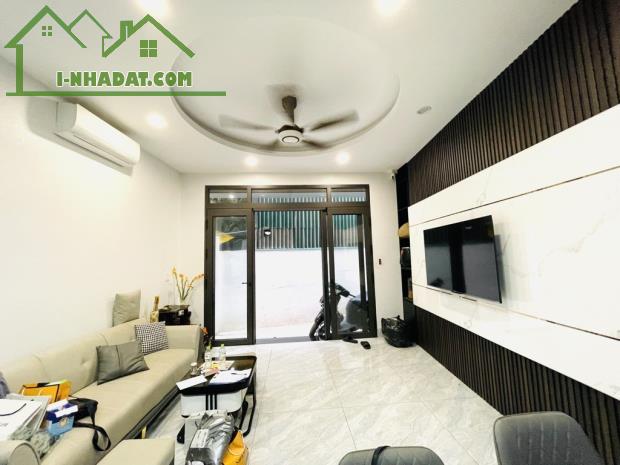 BÁN NHÀ VIEW HỒ LINH QUANG - ĐỐNG ĐA - 53M2, 6 TẦNG, MT 7M - GIÁ CHỈ NHỈNH 13 TỶ - 3