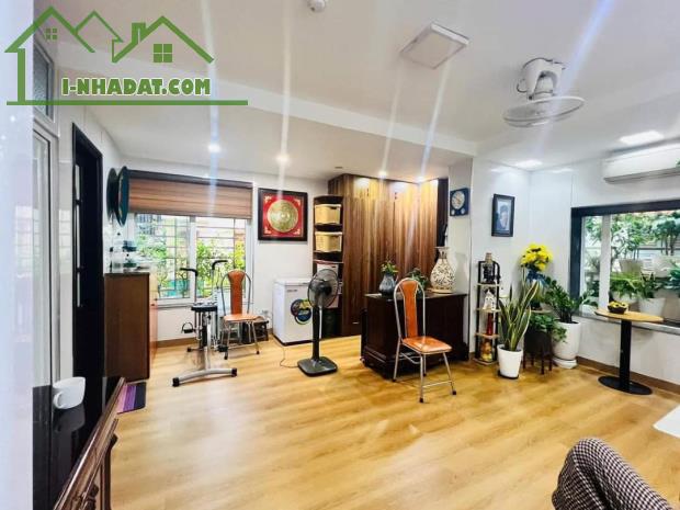 Bán nhà mặt phố Vạn Bảo, Ba Đình 70m2x9 tầng, MT 6,3m lô góc 2 mặt tiền, thang máy hiện đạ - 2