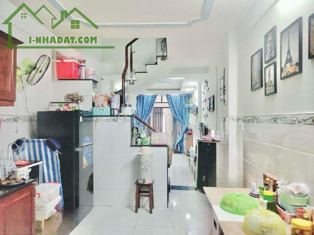 Bán nhà quận 10, hẻm  xe hơi Thành Thái, 36m2 DTSD, mới  vào ở ngay/cho thuê, chỉ 2.99 TỶ - 2