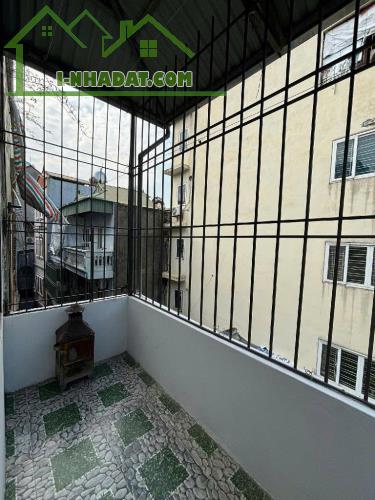 BÁN NHÀ SIÊU PHẨM NGÔ THÌ SỸ HÀ ĐÔNG - VỊ TRÍ ĐẮC ĐỊA , DT : 40M2 , GIÁ : 5,5 TỶ. - 3