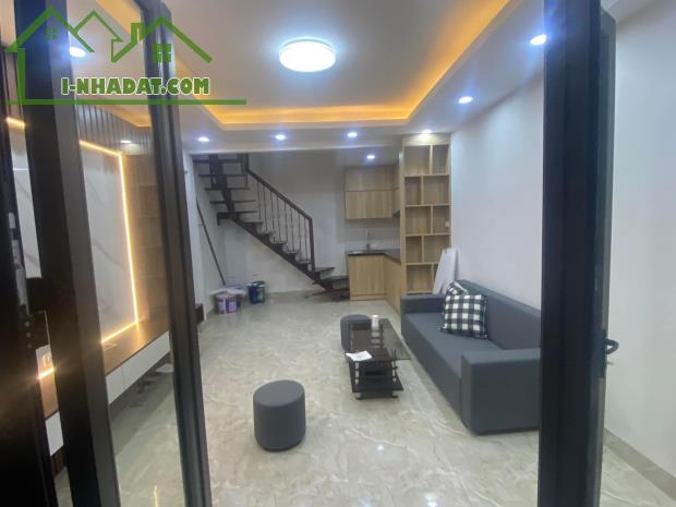 🆘 Bán Nhà VIP Lương Đình Của ,Đống Đa 30 M2 3T MT 3.7 M, Chỉ 4.5 Tỷ Mặt Ngõ Thẳng Tắp - 2