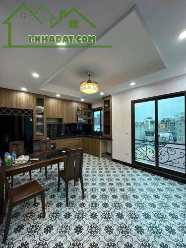 Bán Nhà Đang Xây Có Thang Máy Ở Cầu Đơ,Ngõ Thông,Rộng.Ô Tô Lùi Cửa,Gía 7.8Tỷ Có TL - 1
