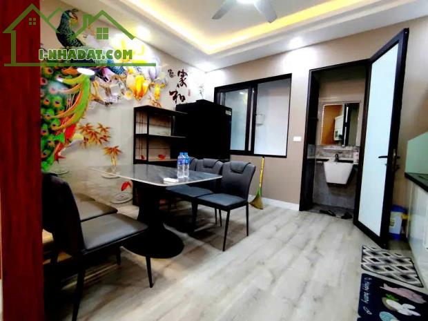 Bồ Đề 55m,5 tầng,nhỉnh 11tỷ,GARA 2 ÔTÔ VÀO NHÀ-Ô CHỜ THANG MÁY-2 THOÁNG,FULL NỘI THẤT - 1