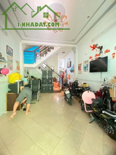 NHÀ 4 TẦNG NGAY TRUNG TÂM TÂN PHÚ, HẺM NHỰA 8M THÔNG, NGANG 4M, 50M2, NHỈNH 6TY