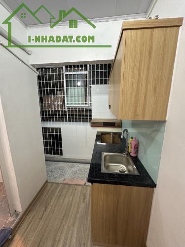 Bán căn hộ tập thể Thượng Đình, hàng xóm Joyal City, 3PN, 2WC, giá 2,8 tỷ. - 2