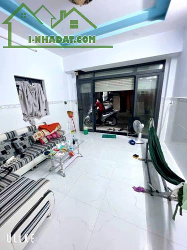 BÁN NHÀ HẺM HUỲNH TẤN PHÁT, P.TÂN THUẬN ĐÔNG, Q.7, 64,2 M², 6,8 TỶ - 3