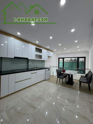 Cực hiếm Ngọc Thụy 34m2 x 6T mới tinh thang máy full nội thất, hàng xóm Mipec. 8,9tỷ - 4
