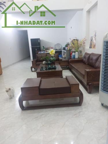 Nhà Trong ngõ tại phường Phú Khánh - TP Thái Bình , diện tích 102m2 giá 2.5 tỷ ngõ ô tô - 2