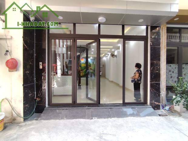 Bán nhà phố Bồ Đề, Long Biên, 48m2, Gần Hồ, Oto vào nhà. Full Nội Thất - 4