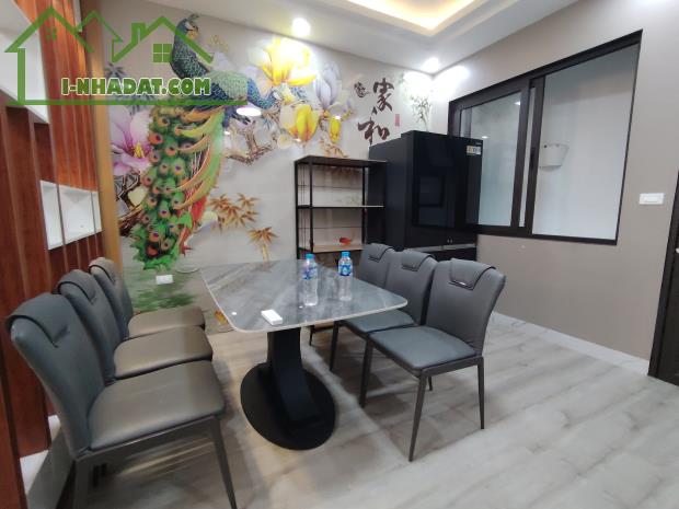 Bán nhà phố Bồ Đề, Long Biên, 48m2, Gần Hồ, Oto vào nhà. Full Nội Thất - 1
