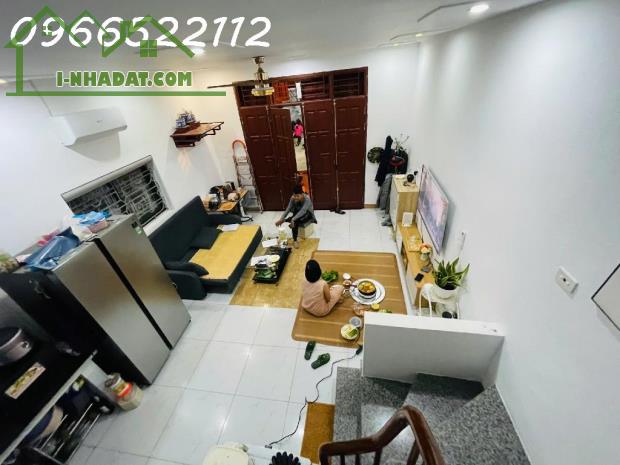 Bán Nhà Phúc Lợi - 32m², Giá 4.25 Tỷ, Gần Vinhome Riverside - 4