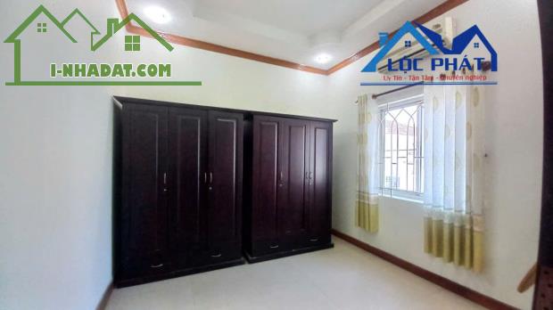 Cho thuê biệt thự mini Long Bình Tân 150 m2 5 phòng ngủ 3 tolet 5 máy lạnh chỉ 12 - 1