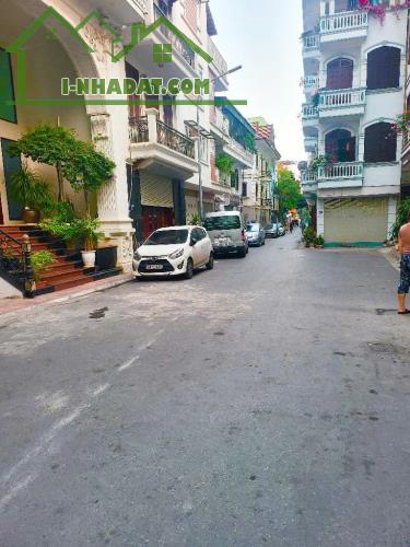 BÁN NHÀ PHỐ NGUYỄN VĂN CỪ, LB DT 90 M, 6 T, GIÁ 17 TỶ4, GARA, T. MÁY, FULL NỘI THẤT