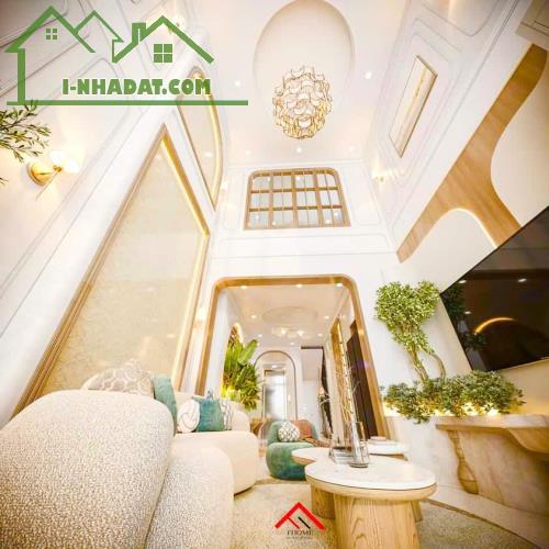 BÁN NHÀ PHỐ NGUYỄN VĂN CỪ, LB DT 90 M, 6 T, GIÁ 17 TỶ4, GARA, T. MÁY, FULL NỘI THẤT - 2