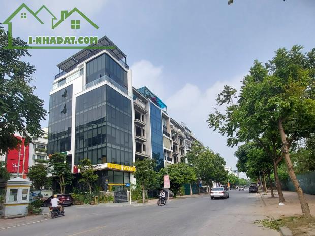 Bán nhà liền kề phố Lâm Hạ 114m2, 7 tầng thang máy, vỉa hè, kinh doanh. Giá 36,5 tỷ. - 1