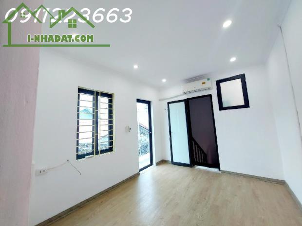 🏠 NHÀ NGÕ CHÙA LIÊN PHÁI - BẠCH MAI - 3 TẦNG - 5 PHÒNG NGỦ - GẦN PHỐ HUẾ - 2